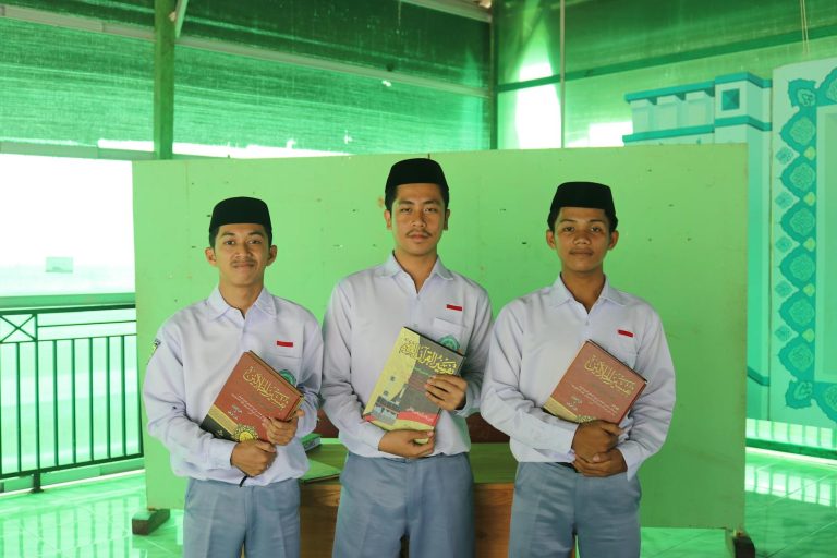 Koperasi Mahasiswa Perguruan Tinggi Jatim atau Kopma Jatim sebagai wadah pengembangan kreativitas dan inovasi mahasiswa dalam berwirausaha dan berkontribusi kepada masyarakat