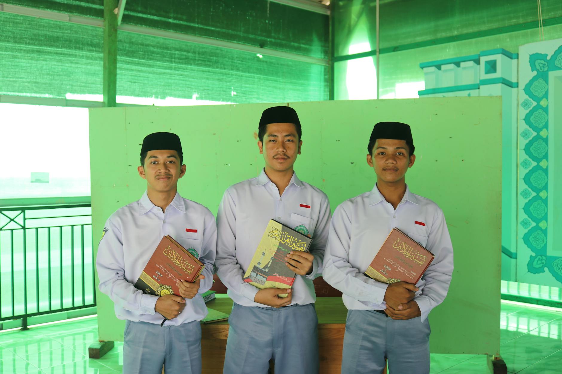 Koperasi Mahasiswa Perguruan Tinggi Jatim sebagai wadah pengembangan kreativitas dan inovasi mahasiswa dalam mengelola usaha dan pelayanan kepada masyarakat